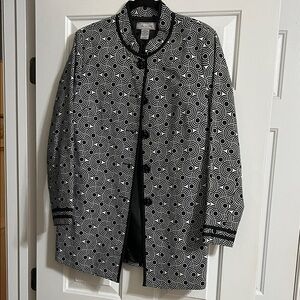 Birch Hill Black and White Vintage Swirl Patterned Button Down Jacket Size Large